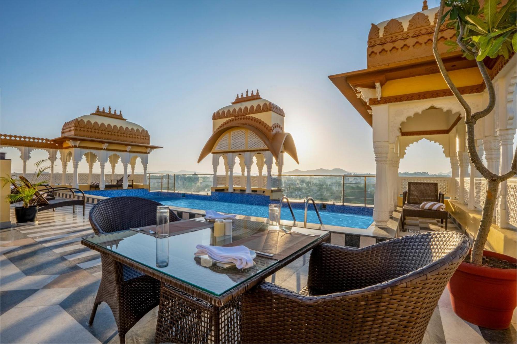 Sterling Balicha Udaipur Hotel Bagian luar foto