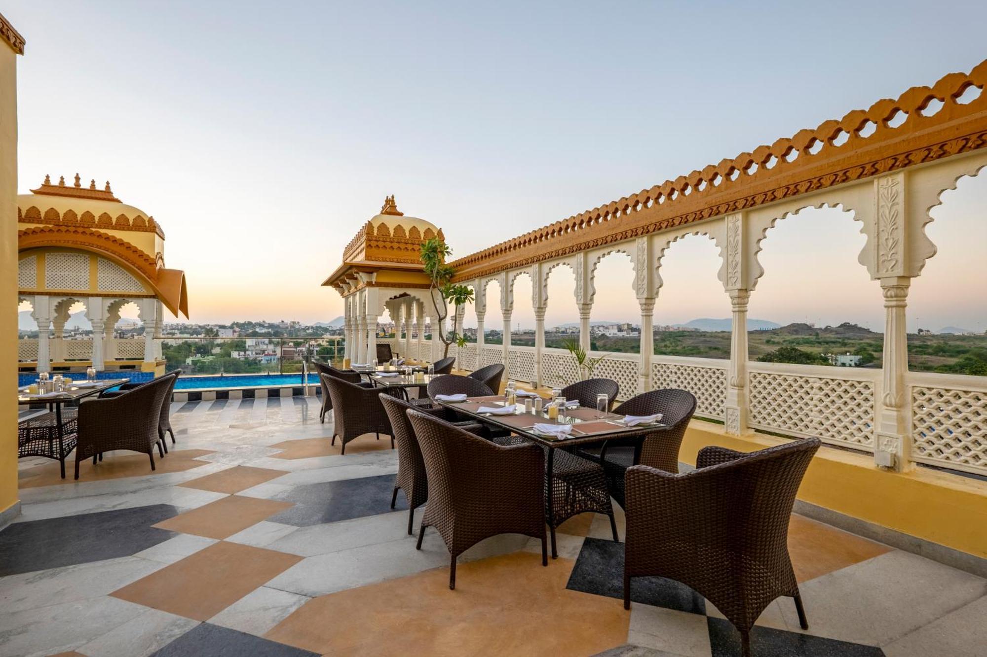Sterling Balicha Udaipur Hotel Bagian luar foto
