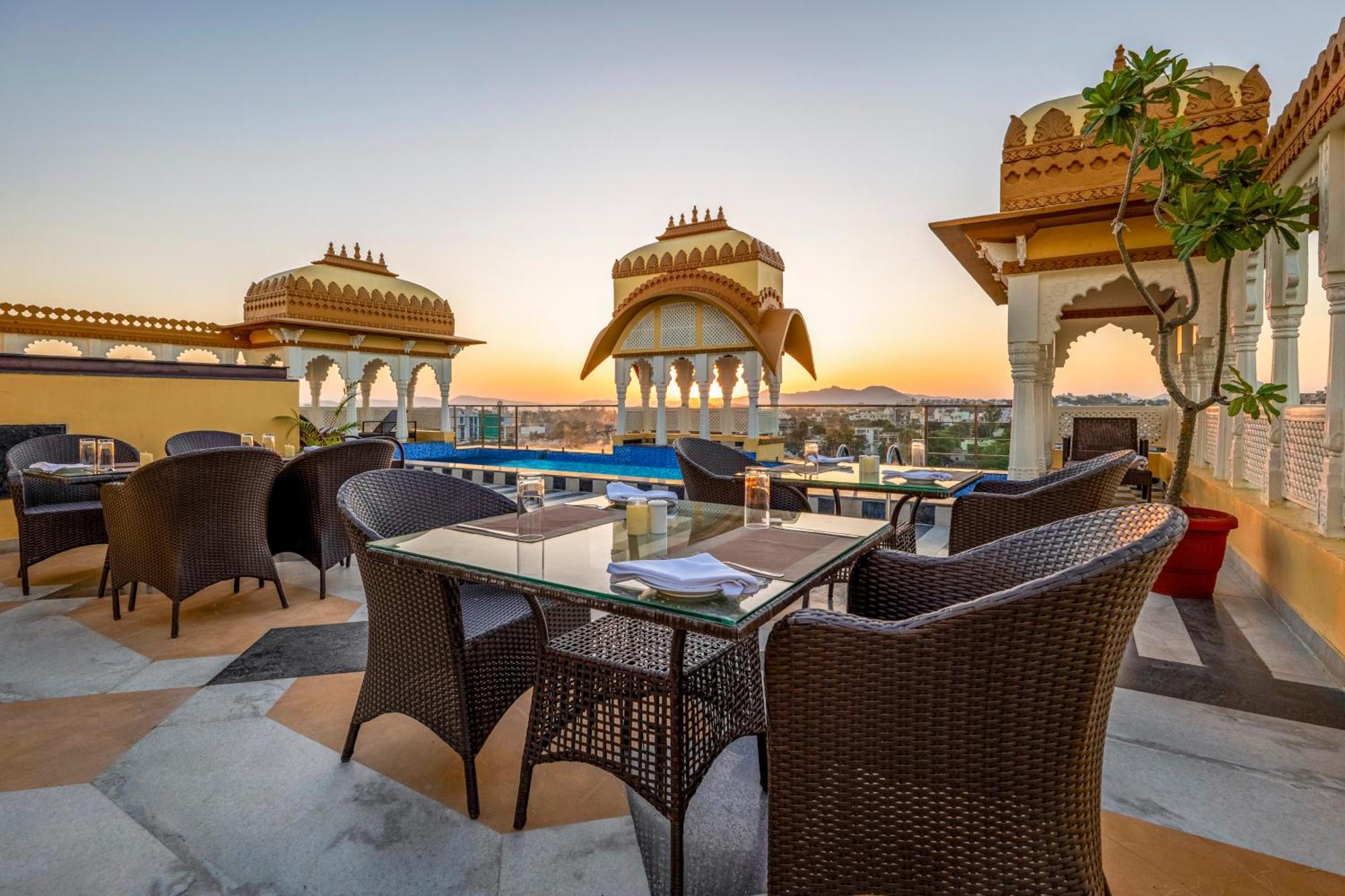 Sterling Balicha Udaipur Hotel Bagian luar foto