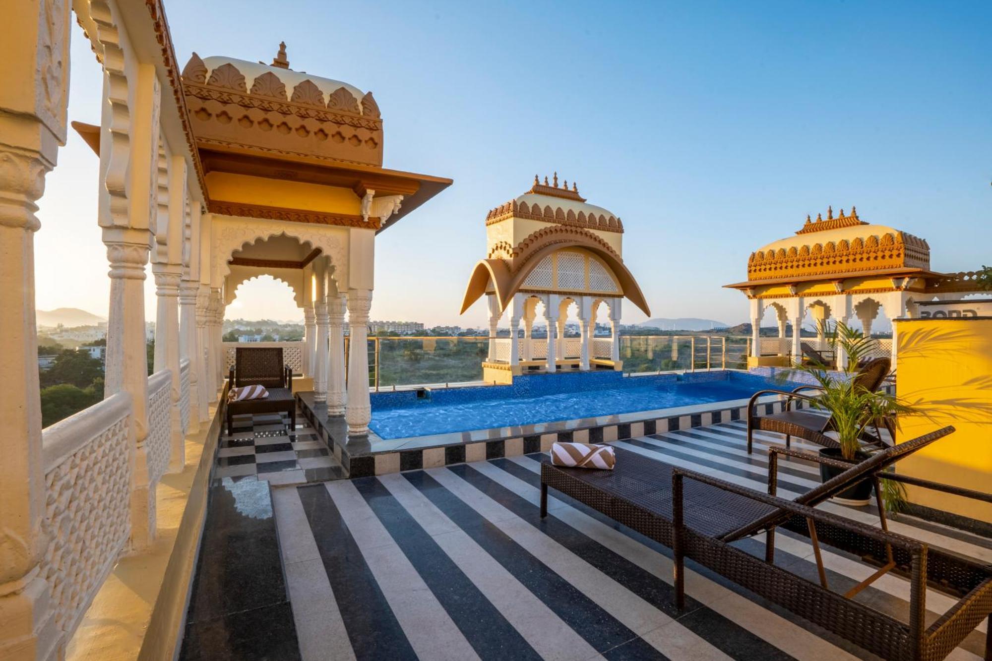 Sterling Balicha Udaipur Hotel Bagian luar foto