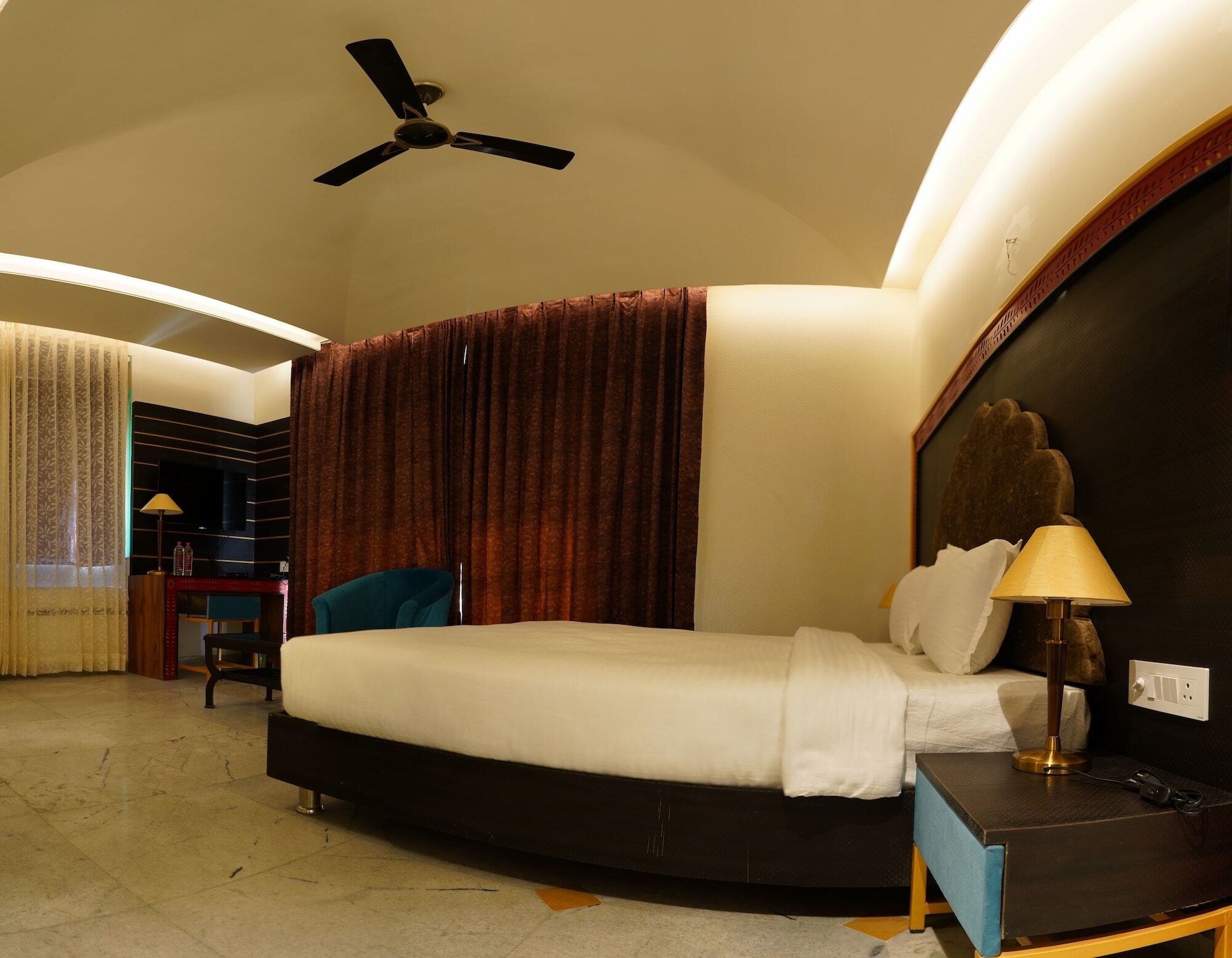 Sterling Balicha Udaipur Hotel Bagian luar foto